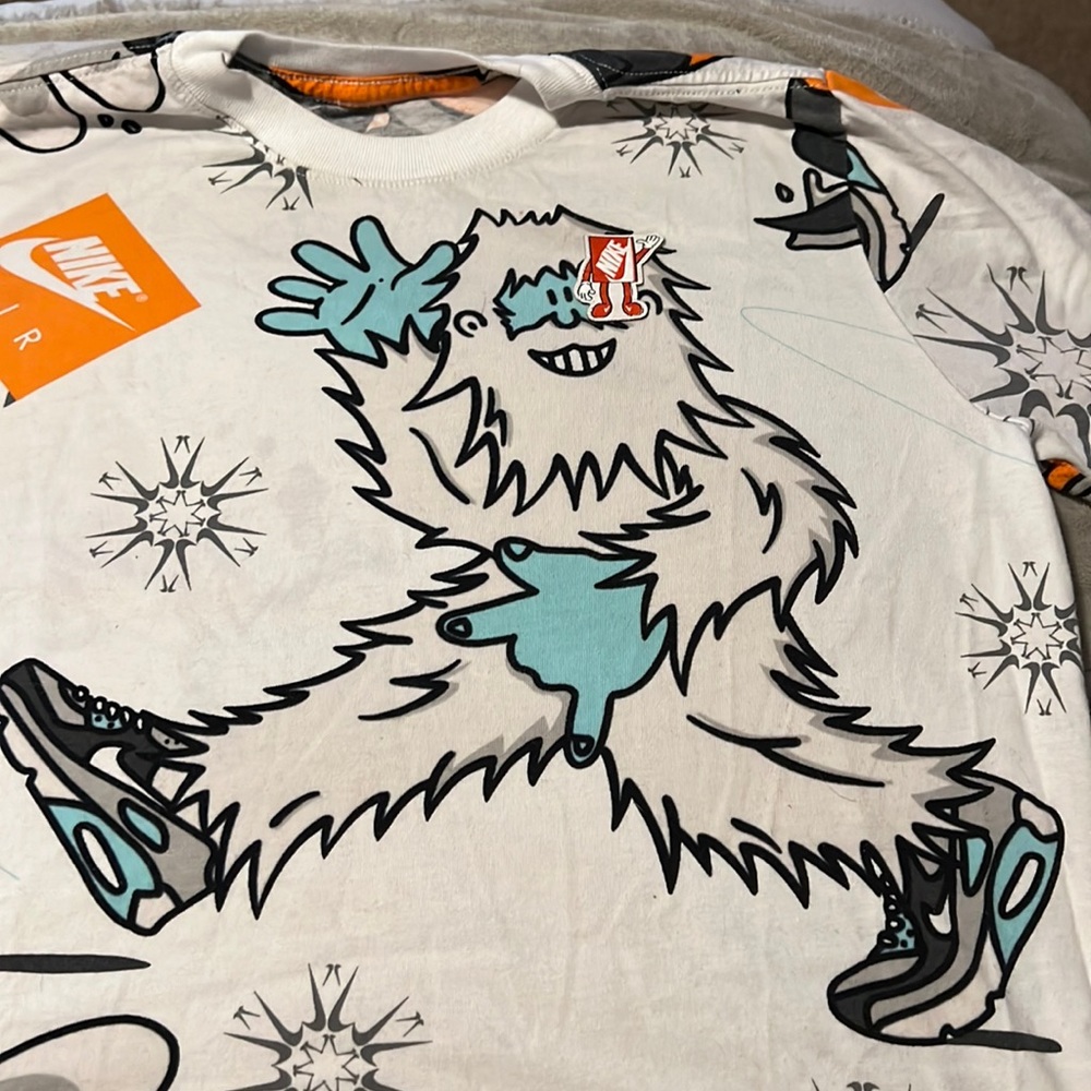 The Nike Tee